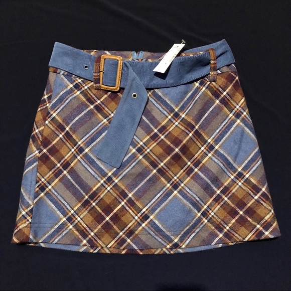 Smart Set Dresses & Skirts - Smart set mini skirt